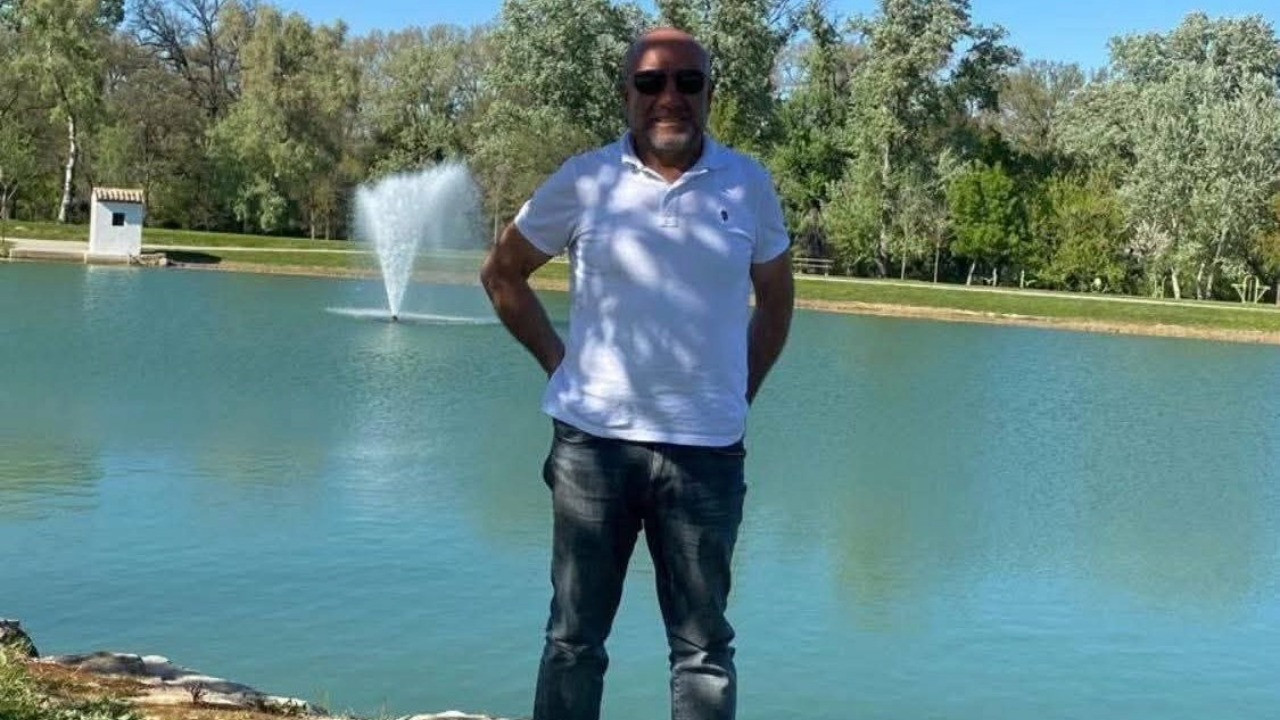 Tamir ettiği çatıdan düşüp öldü