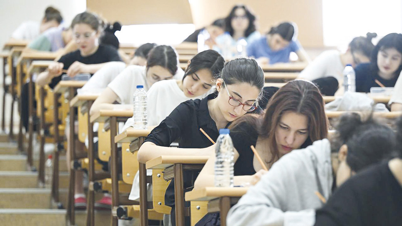 Her sınavda çuvallıyor