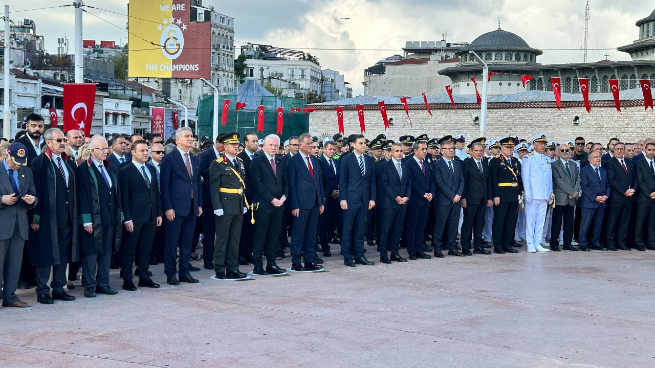 Taksim’de 30 Ağustos Zafer Bayramı töreni gerçekleştirildi