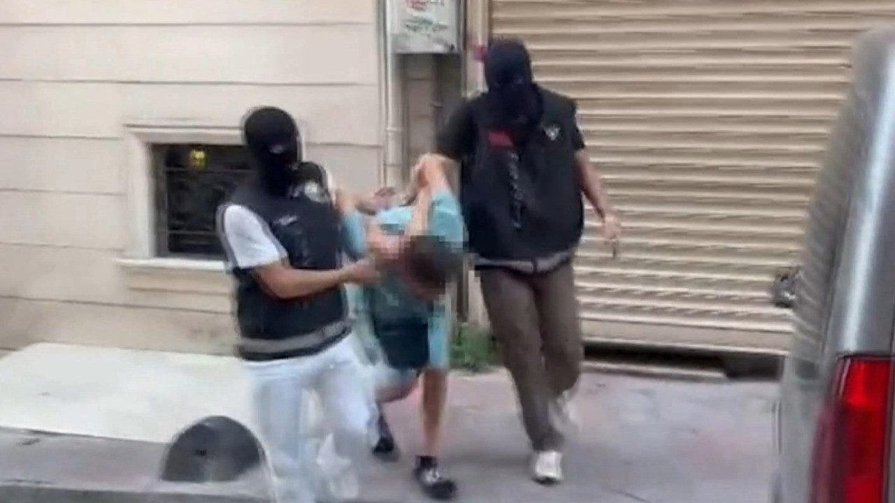 Uluslararası düzeyde aranıyordu, Beyoğlu'nda yakalandı