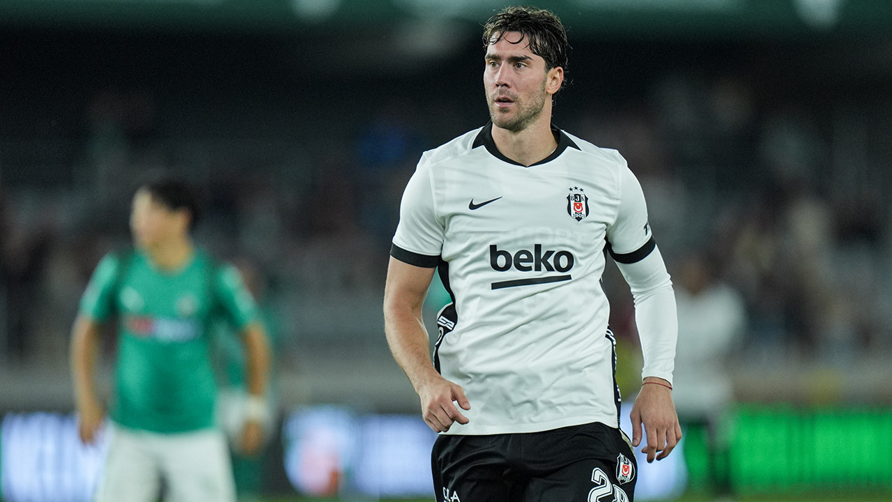 Orkun Kökçü jest yaptı, Vlahovic Beşiktaş'taki ilk golünü attı