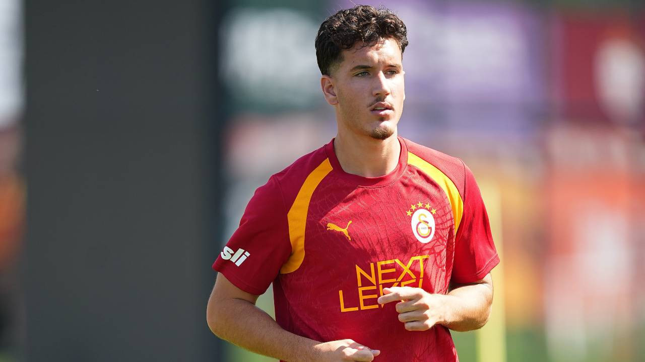 Galatasaray'da Deniz Gül ilk antrenmanına çıktı