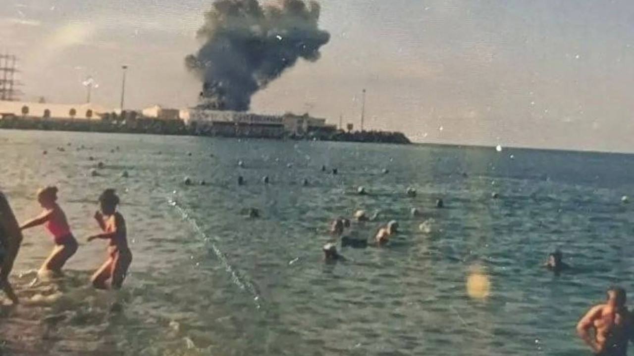 Tatil cennetine bomba yağdı: Plajdan panik içinde kaçtılar