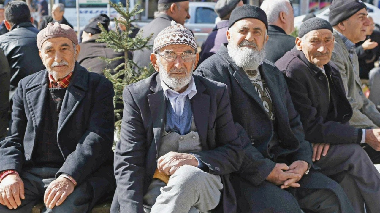 Emeklilik dilekçesi vermeden önce mutlaka kontrol edin. Bir eksik kayıt süreci uzatabilir