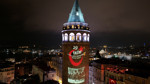 Galata Kulesi’nde 29 Ekim sürprizi! Atatürk’ün fotoğrafları geceyi aydınlattı