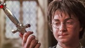 Harry Potter kılıçlarını toplatma kararı: 'Silah yasalarına aykırı'