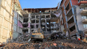 16 kişiye mezar olan binanın yıkılmaması için sebep yokmuş