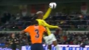 Başakşehir'den Talisca için 'voleybol' paylaşımı