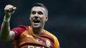 Podolski'nin futbolu bırakmaya niyeti yok: 39 yaşında yeni sözleşme
