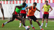 Samsun, 'öz kaynaktan' transfer yaptı: 19'luk Ceesay ile 3 yıllık imza