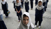 Avusturya'da 14 yaş altına başörtüsü yasağı