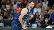 Anadolu Efes'te Papagiannis ameliyat edildi: 8 ay parkeden uzak kalacak