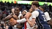 Mavericks uzatmada kazandı, Pistons deplasmanda mağlup: 114-116