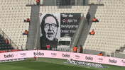 Beşiktaş taraftarı İlber Ortaylı'yı unutmadı: Ustaya 'Çarşı' sözleriyle pankart