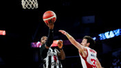 Bahçeşehir son topu kaçırdı, Beşiktaş seriyi son maça taşıdı! 71-73