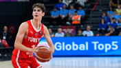 Ömer Kutluay 17 yaşında basketbol tarihine geçti
