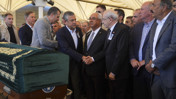 Kılıçdaroğlu ve Özel, butlan sonrası yine cenazede yan yana