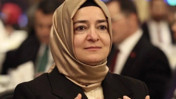 AKP'li Fatma Bet&uuml;l Sayan Kaya fon paralarını iade etmemiş. Nagehan Al&ccedil;ı a&ccedil;ıkladı
