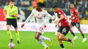 Galatasaray'a Leao'dan kötü haber. Fenerbahçe derbisinde oynayacak mı?