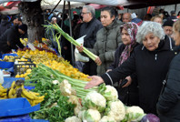 Tarımı sıcak havalar vurdu: Kışlık sebze tezgaha gecikmeli çıktı