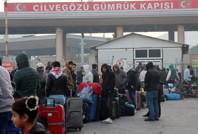 Suriyelilerin dönüşü: Cilvegözü'nde geçişler başladı