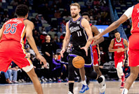 Sabonis'ten insan ötesi performans: Double-double yaptı