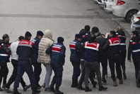 Kripto borsası aracılığıyla dolandırıcılıkta 6 tutuklama