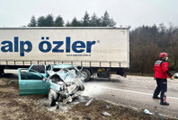 Tokat'ta TIR'la otomobil çarpıştı: 2 ölü