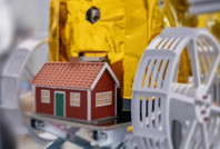 Ay’ın ilk evi yola çıktı