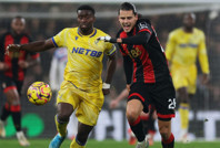 Çapraz bağı yırtılan Enes Ünal ameliyat oldu