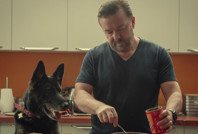 Rick Gervais duyurdu: Dizideki rol arkadaşı hayatını kaybetti