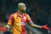 Galatasaraylı Felipe Melo 41 yaşında futbolu bıraktı: Unutulmaz Emre Belözoğlu karesi