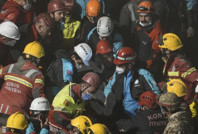 Çöken bina soruşturmasında 4 gözaltı