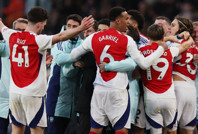 İki kırmızı kartın çıktığı maçta Arsenal, Vitor Pereira'yı tek golle devirdi