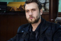 Aras Bulut İynemli'nin acı kaybı: Babası hayatını kaybetti