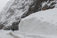 Meteoroloji uyardı: Sis ve çığa dikkat!