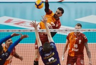 Voleybolda nefes kesen derbi! Fenerbahçe, Galatasaray’ı devirdi