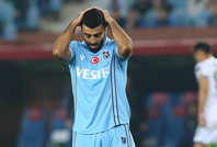Trabzonspor, Umut Bozok'u gönderdi