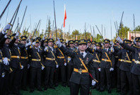 Ahmet Zeki Üçok teğmenlerin TSK'dan ihracını yorumladı: Dört kişiyi tebrik ediyorum
