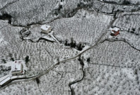 Karadeniz beyaza büründü, bin 28 köyün yolu kapandı