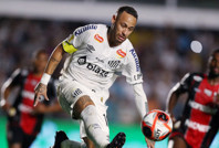 Neymar, futbol orucunu bozdu: Santos'ta siftahı yaptı