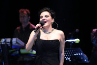 Göksel'den yeni albüm öncesi büyük değişim! Fit haliyle göz kamaştırdı