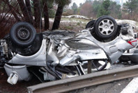 Hurdaya dönen araçta mucize kurtuluş