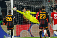 Galatasaray defansı alarm verdi! Aslan, savunmaya gelince kediye dönüşüyor