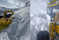 İş makinesinin üzerine çığ düştü