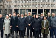 'Sağlık personelinin gırtlağına yapışın' diyen AKP'li vekile suç duyurusu