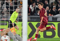 Zeki Çelik'in Roma'sı Porto'yu eledi