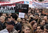 Yunanistan'da hayat durdu: 57 kişinin öldüğü tren faciası için yüz binler sokakta