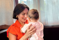 Ezgi Mola'dan annelik cevabı: Oğlum için yapmam gerekeni yaptım