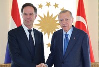 Financial Times: NATO, AB'den Türkiye'yle yakınlaşmasını istedi